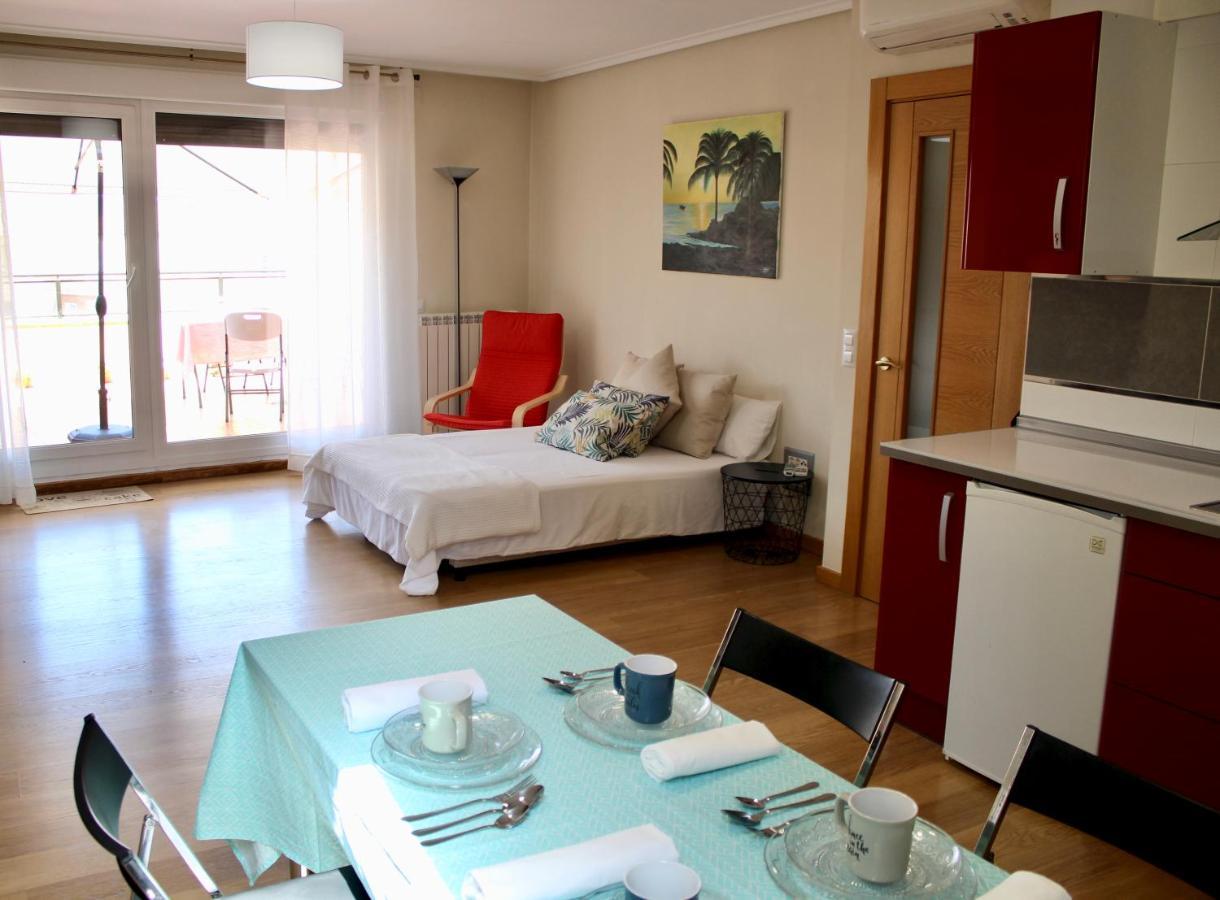 Atico En El Centro Con Amplia Terraza Apartment Entrena Exterior photo